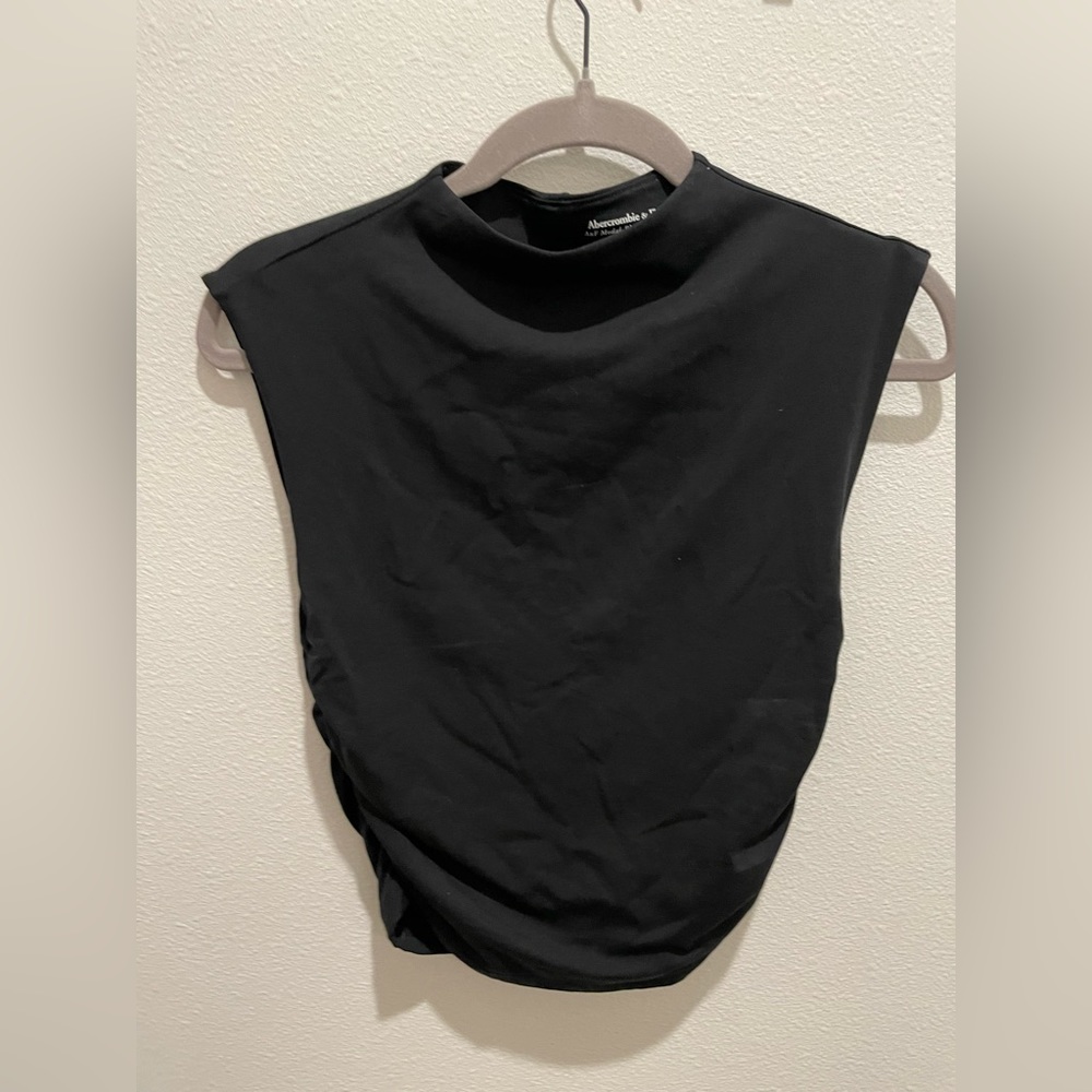 Abercrombie Ruched Shell Top - Picture 2 of 4